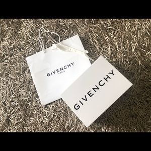 GIVENCHY shopping bag & show box